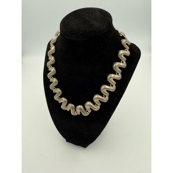 Vintage Anne Klein Silver Unmarked Infinity Runway Collar Necklace - Picture 1 of 5